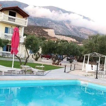 Aparthotel Elaias Gi 2*