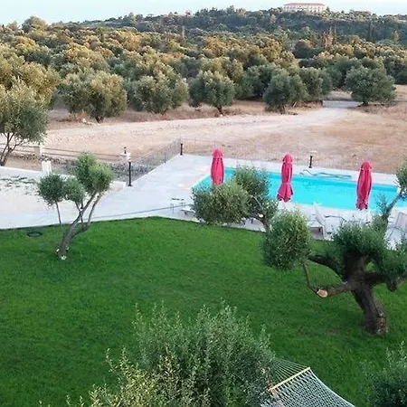 Aparthotel Elaias Gi Mousata